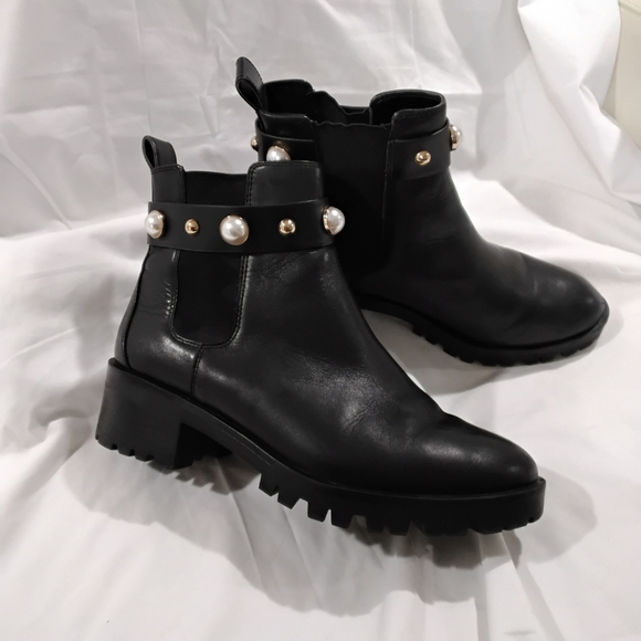 Karl Lagerfeld Wome's Black Ankle Boots with Chunky Sole size 8 - Picture 1 of 9